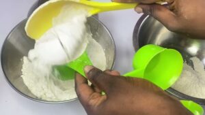How Many Cups of Flour in a 10 Kg Bag